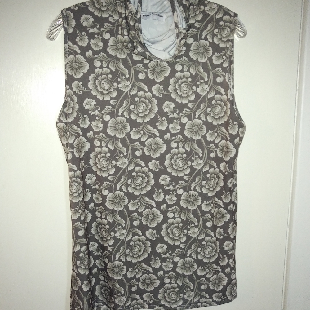 Unique top with attached mask, size L
